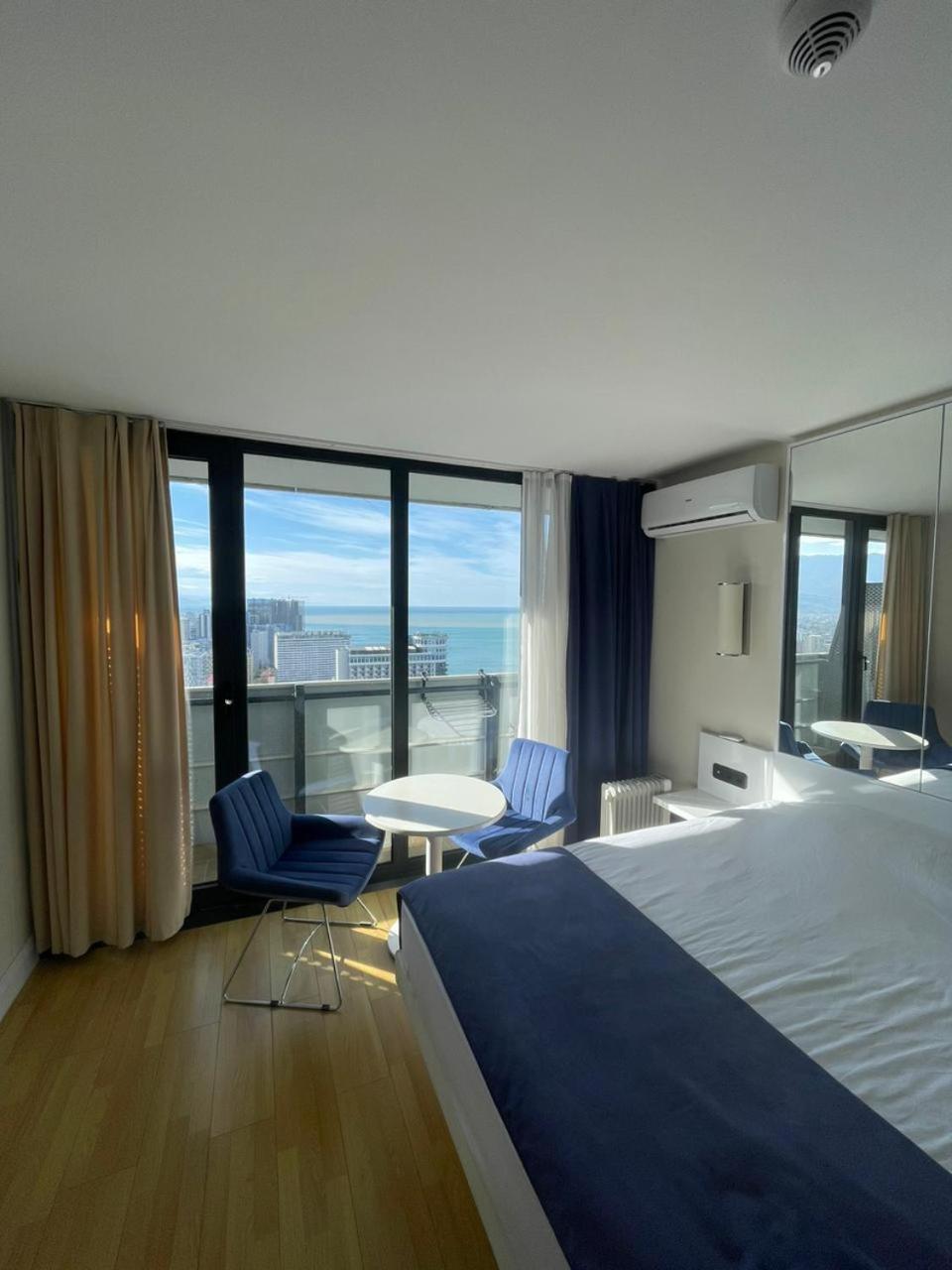 Orbi Сiti Sunshine Apartments Батумі Екстер'єр фото